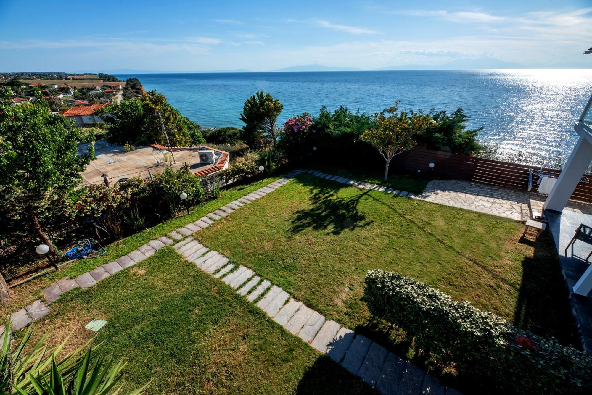 Thea Suites Potidea Nea Poteidaia Esterno foto