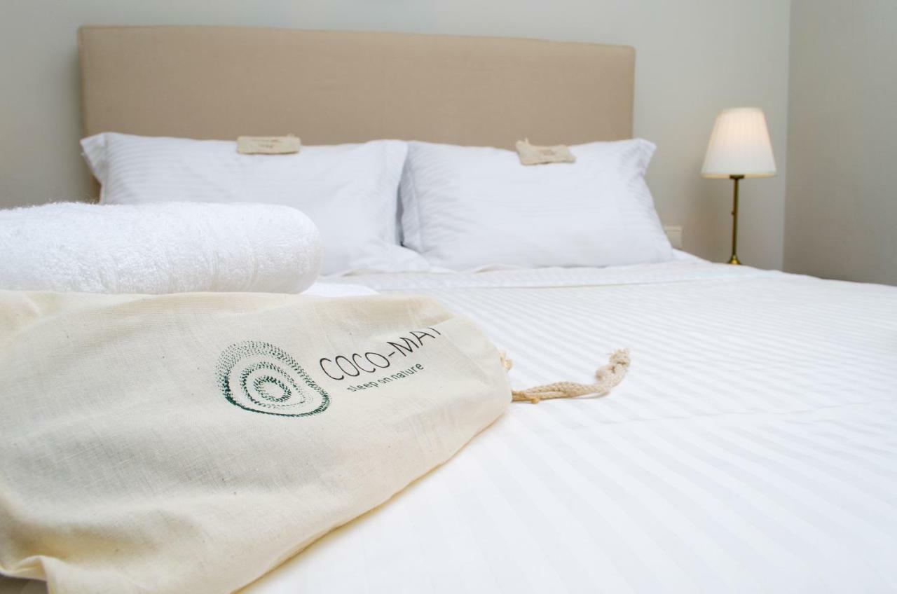 Thea Suites Potidea Nea Poteidaia Esterno foto