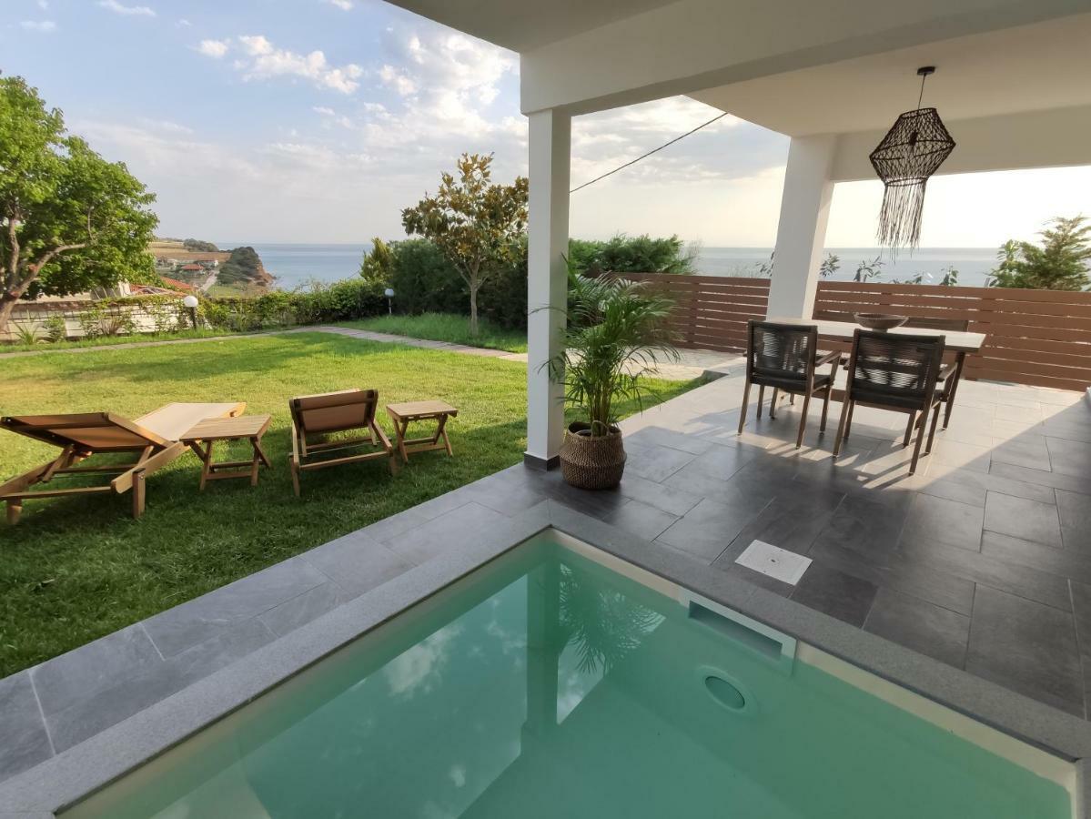 Thea Suites Potidea Nea Poteidaia Esterno foto