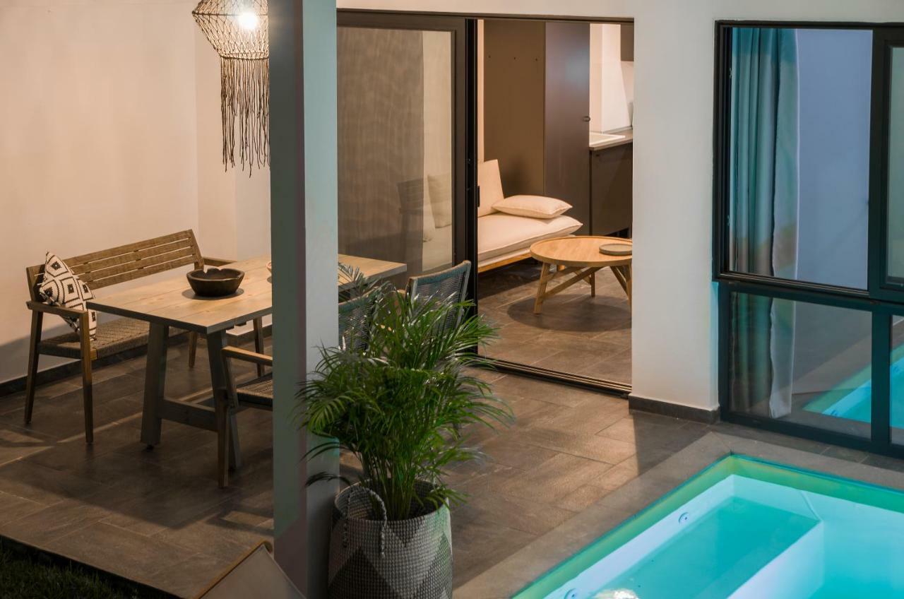 Thea Suites Potidea Nea Poteidaia Esterno foto