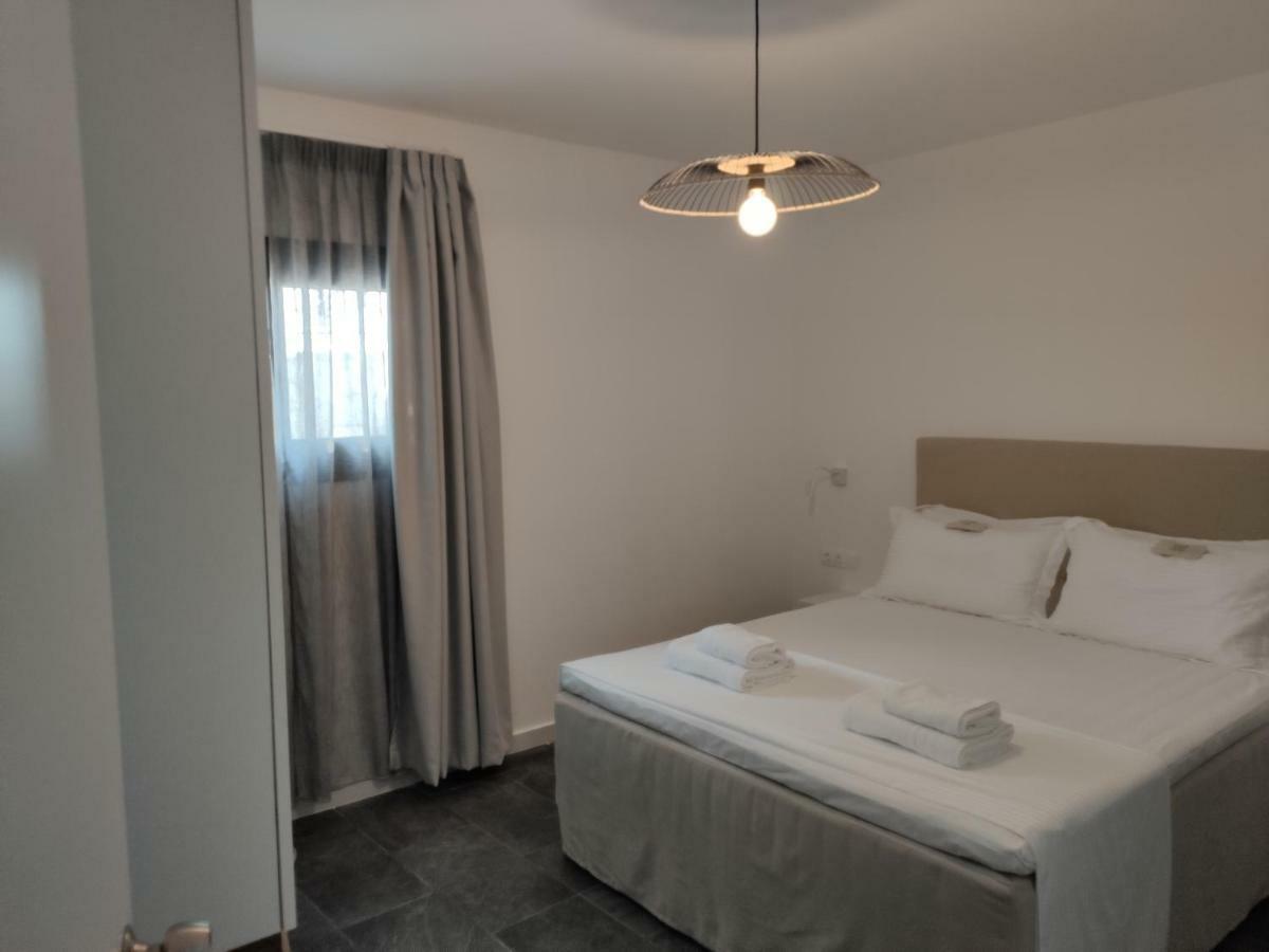 Thea Suites Potidea Nea Poteidaia Esterno foto