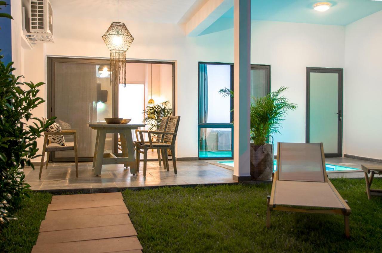 Thea Suites Potidea Nea Poteidaia Esterno foto