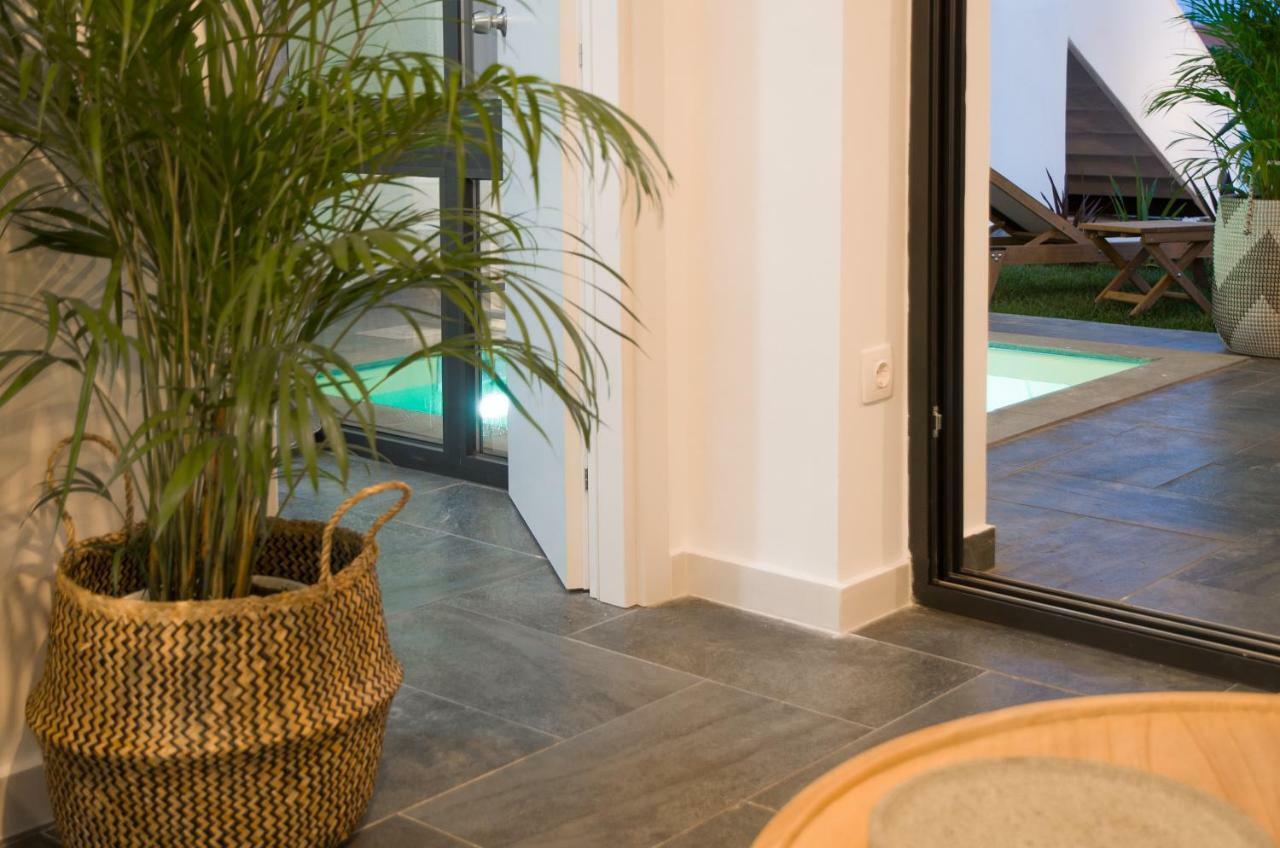 Thea Suites Potidea Nea Poteidaia Esterno foto