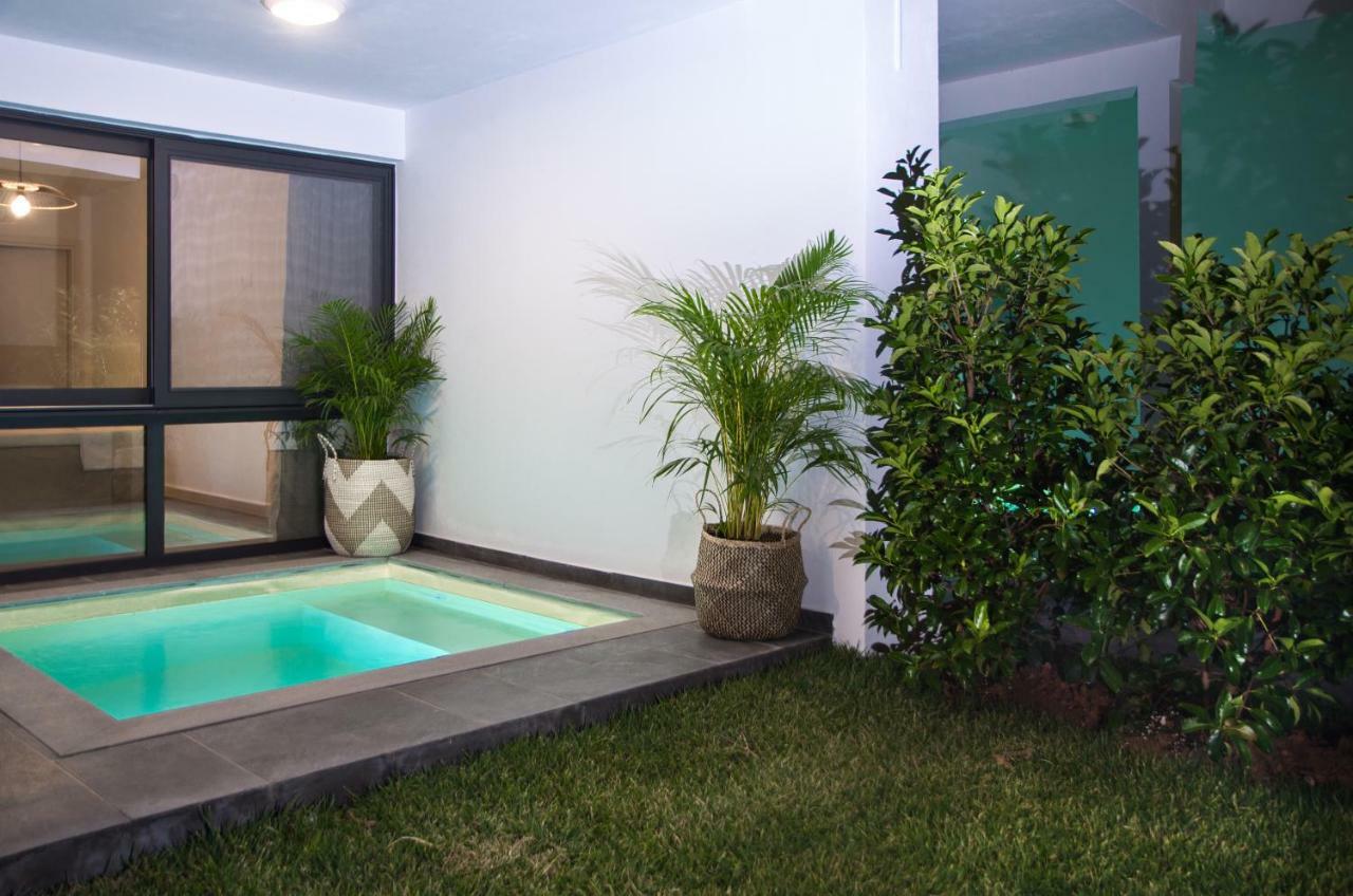 Thea Suites Potidea Nea Poteidaia Esterno foto