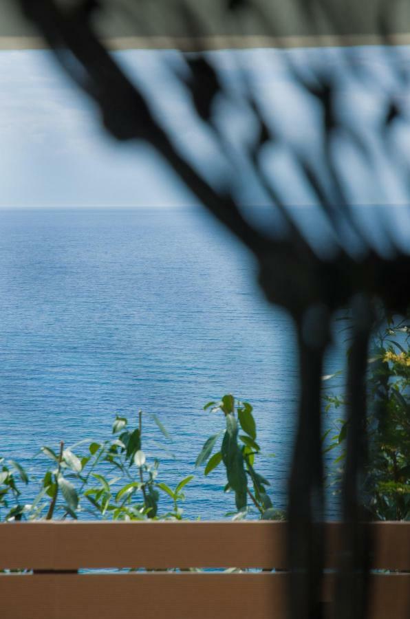 Thea Suites Potidea Nea Poteidaia Esterno foto